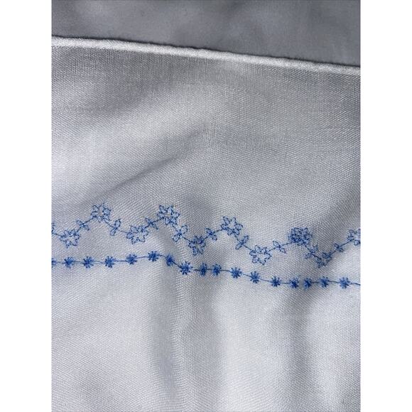 Urban Outfitters Pins and Needles Unique Scarf White/Blue with Tassels - Picture 7 of 7